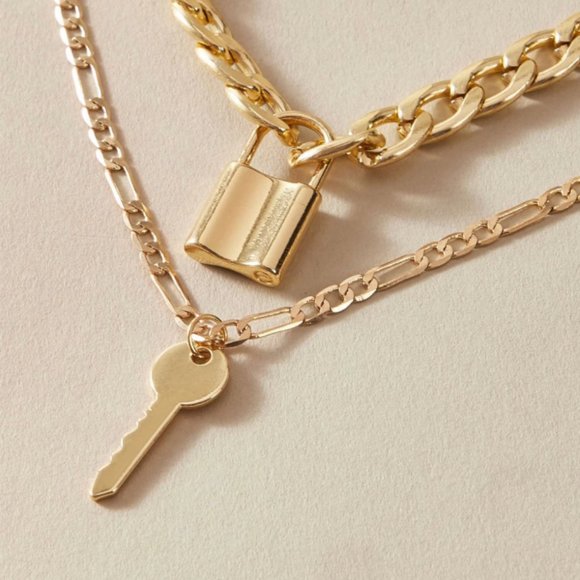 !!5 for $25 Gold Color Acrylic Key & Lock Necklace - Picture 3 of 6